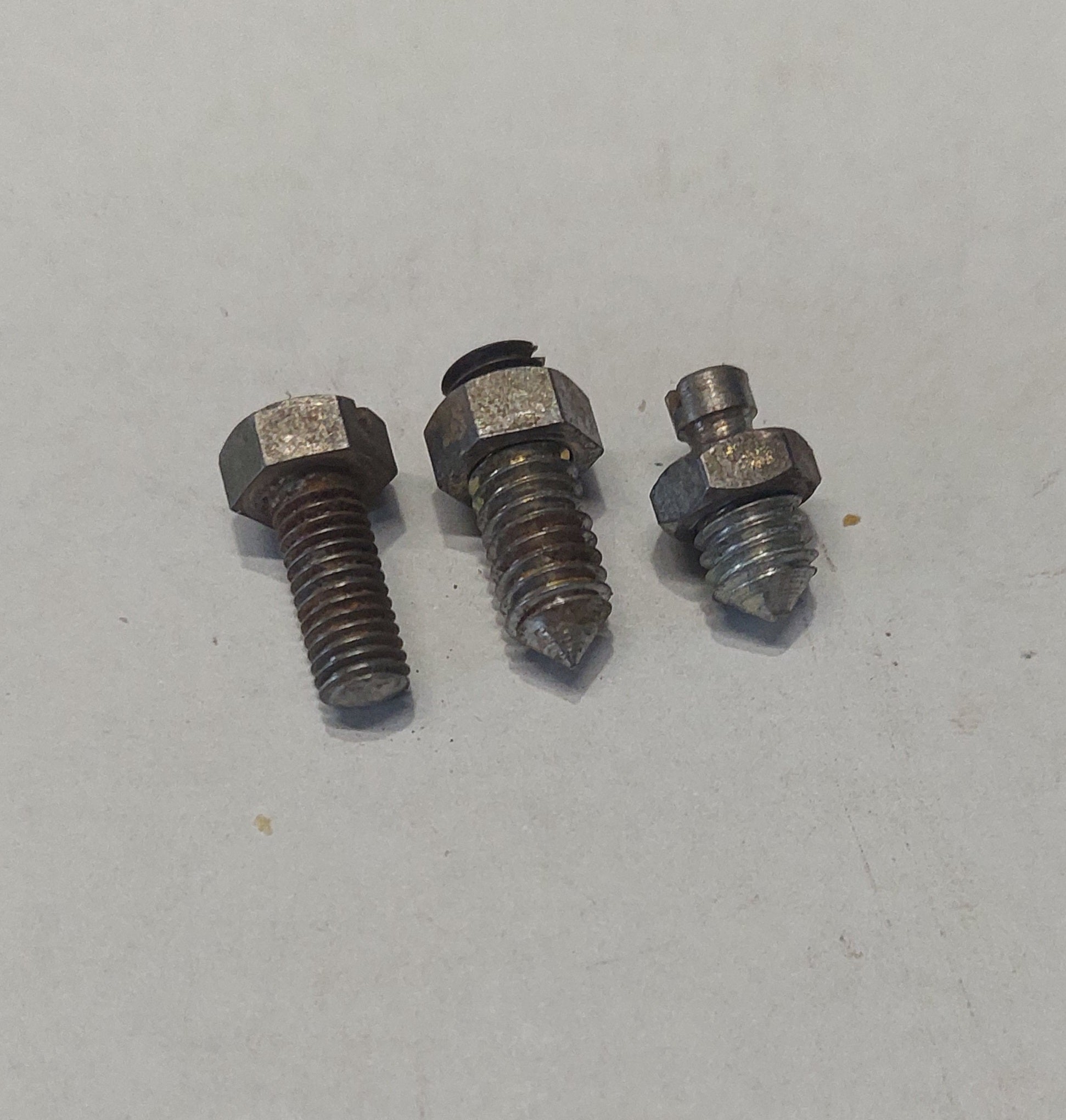 (102)  Solex C40 ADDHE Venturie bout/ moerset
